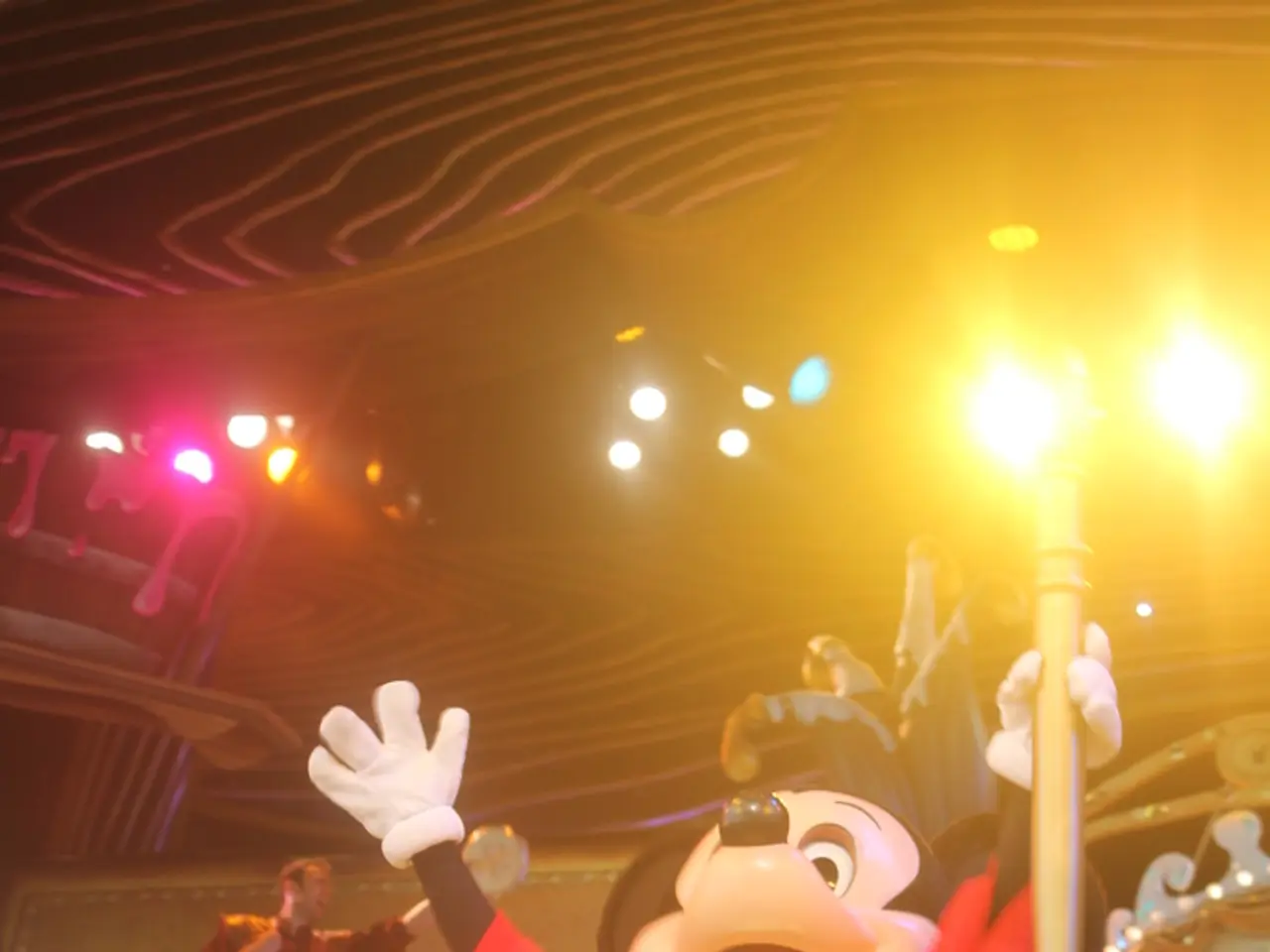 Disneyland's Fresh Attraction Wins Over Hearts Instantly (And It's Not a Theme Park Ride)