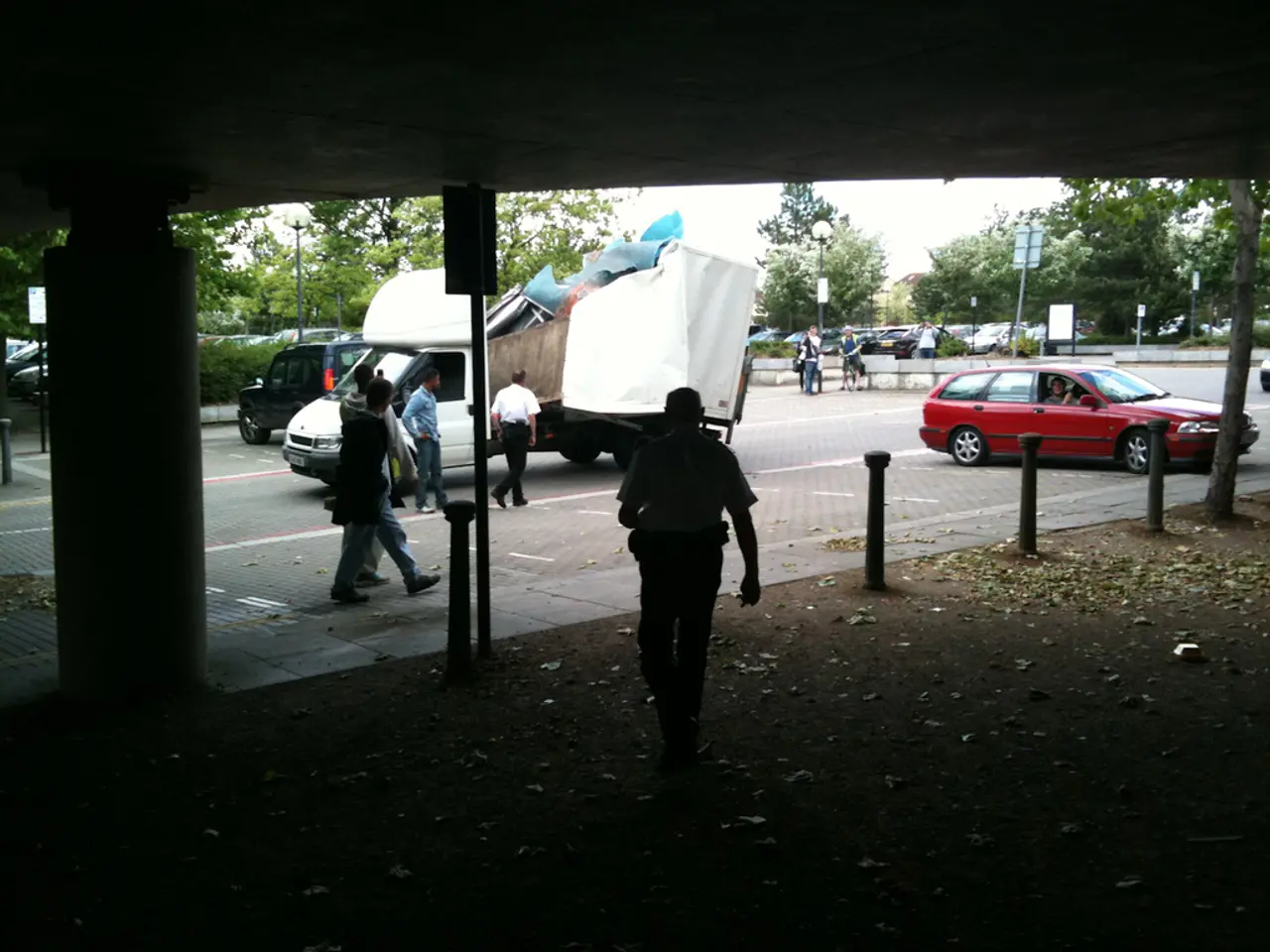 Journeying along the highway maintains James's relationships