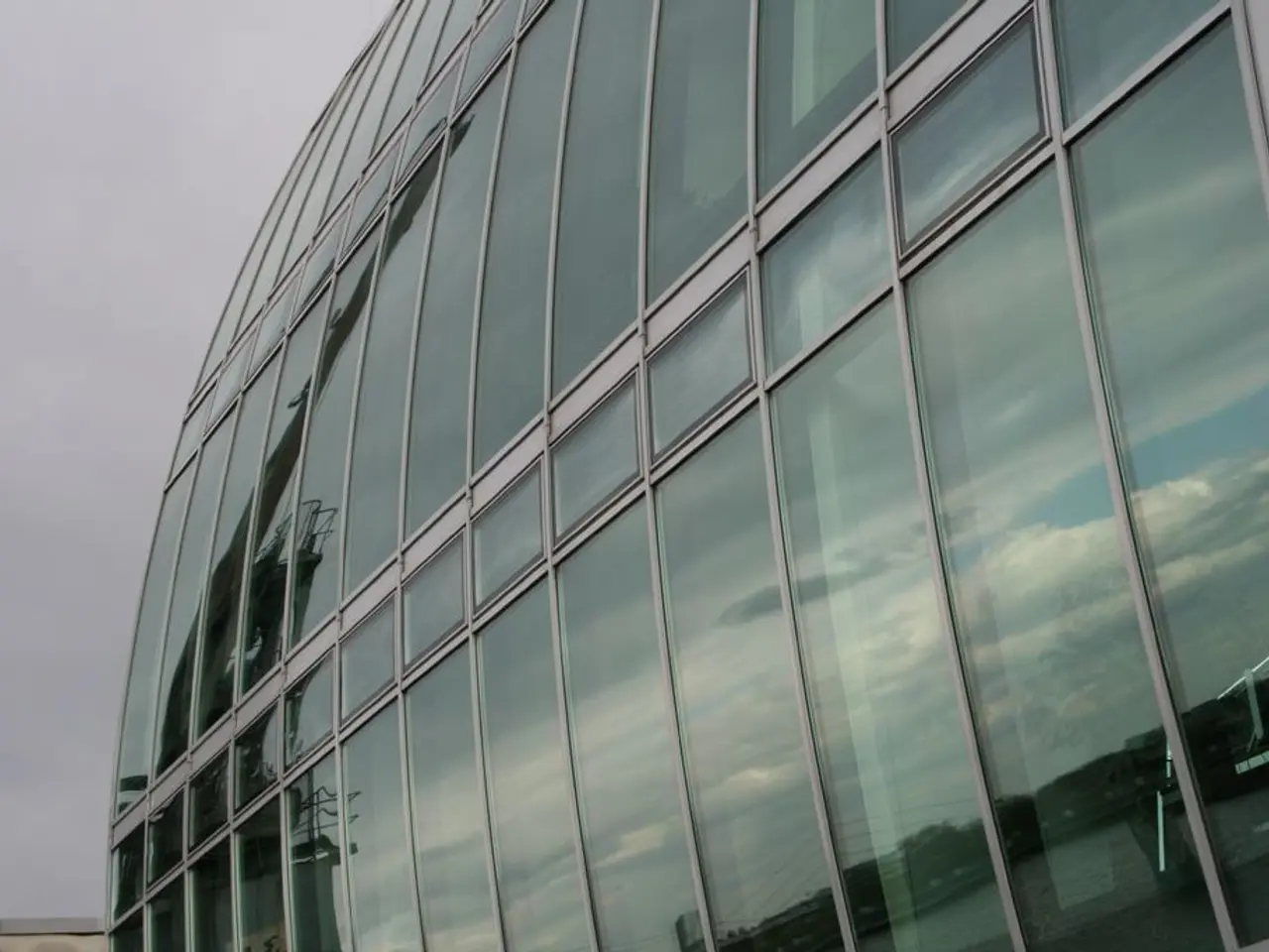 Improving Call Center Operations: Insights for Enhanced Client Service