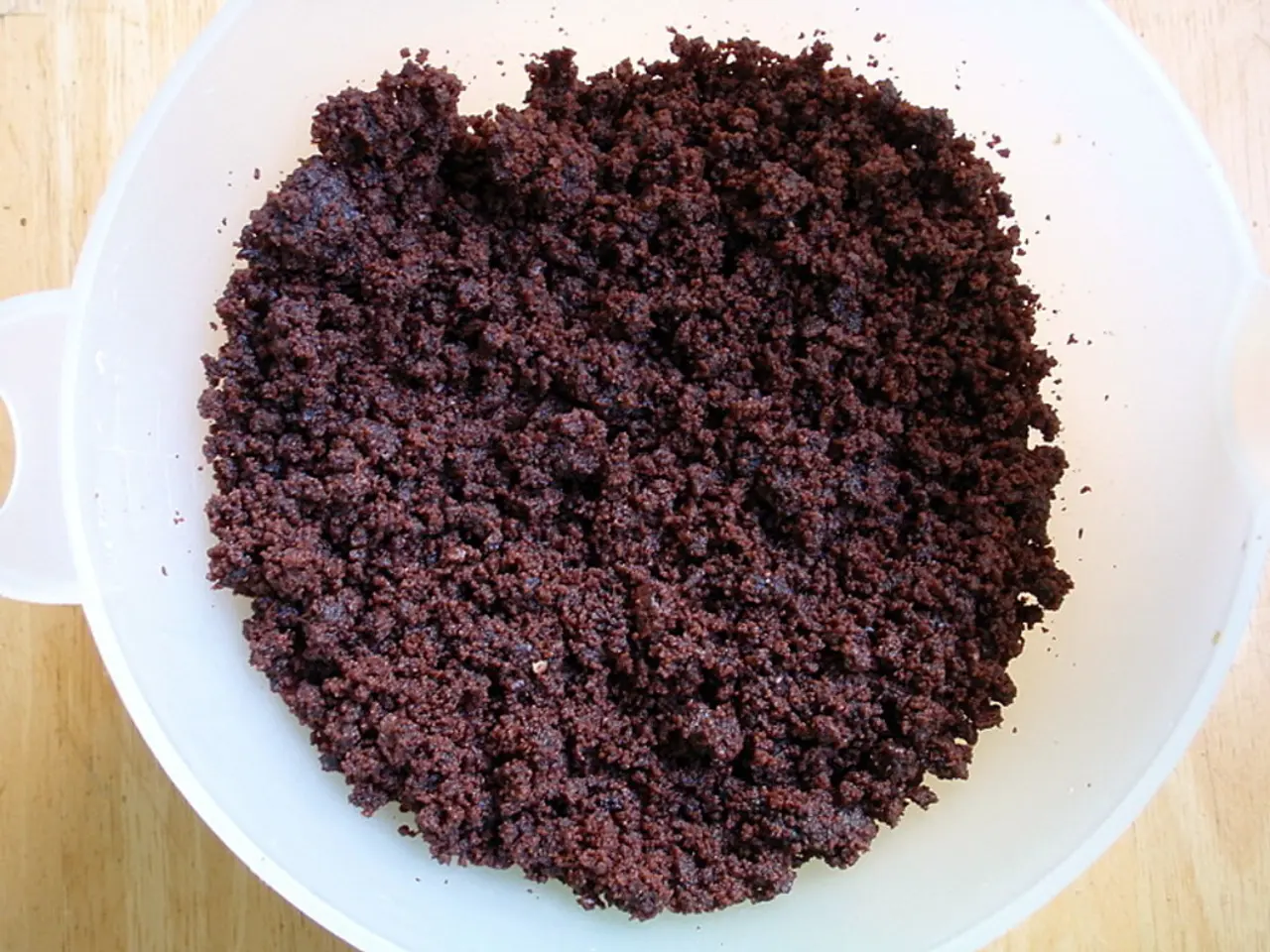 Inequality in colorectal cancer among different races: Understanding the reasons and finding ways...