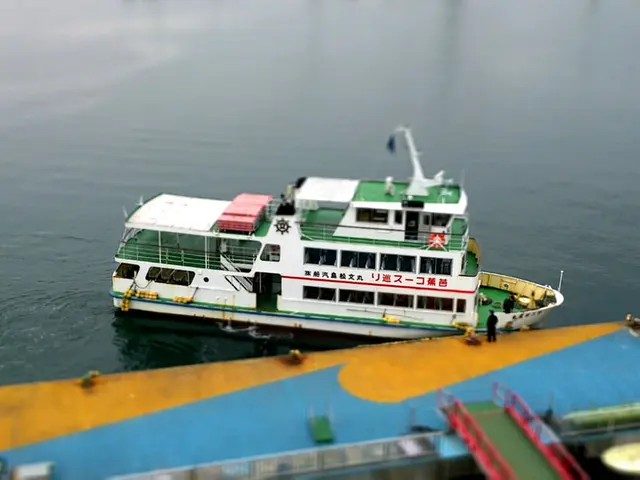 Stranded Ferry Carrying 142 Passengers Experiences Grounding on Rügen Island