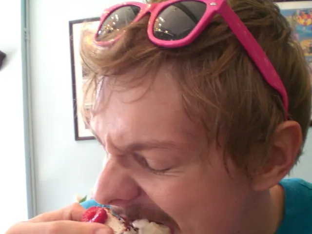 Reasons for Continuous Hunger Despite Eating: Explored in 17 Points