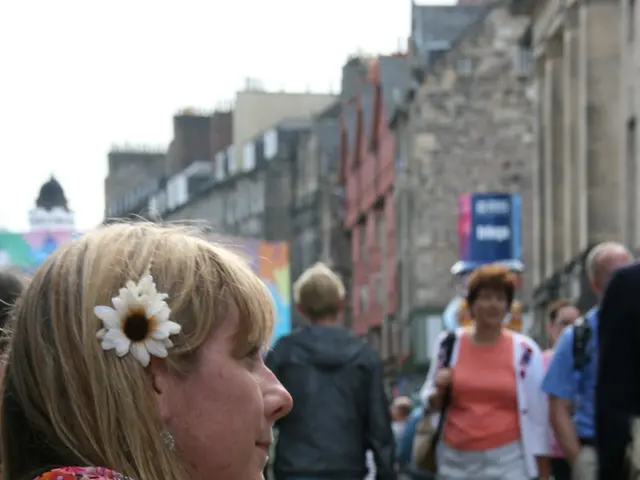 Tropical ambience arrives at the Babylon Club, as depicted by Danny Ocean's latest endeavor