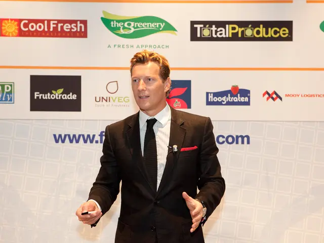 Tactics for Law Firm Communication to Boost Your Colleagues' Confidence