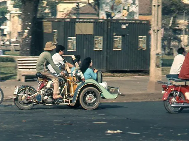 Experience high-speed Mario Kart-inspired chaos on the exciting new track Bangkok Rush