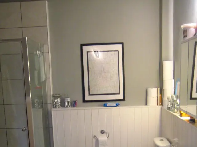 Space- and style-enhancing bathroom vanity designs for small bathrooms: 24 innovative ideas to...
